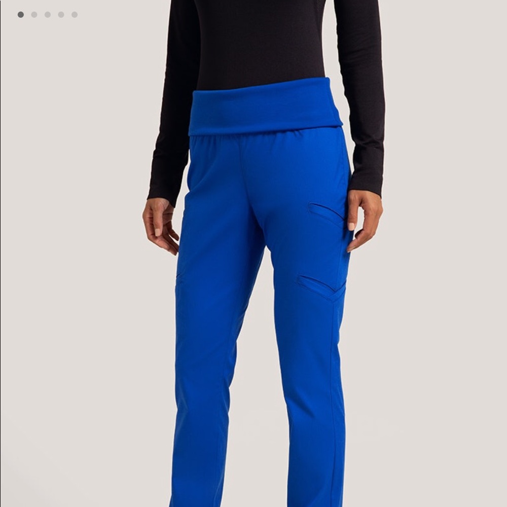 Jaanuu scrub pants!